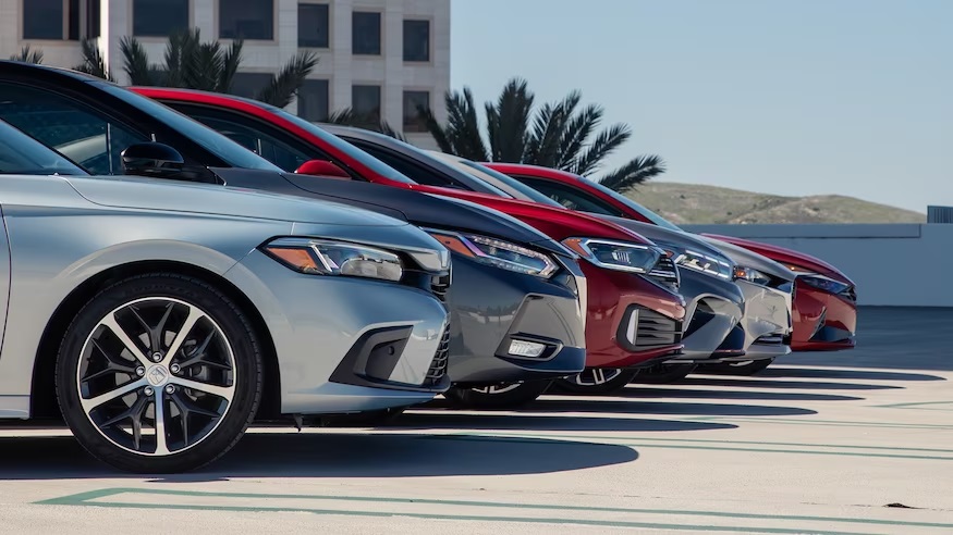 मालिक हुन् त यस्ता ! कर्मचारीलाई बनाए कम्पनीमा साझेदार, उपहारमा दिए कार