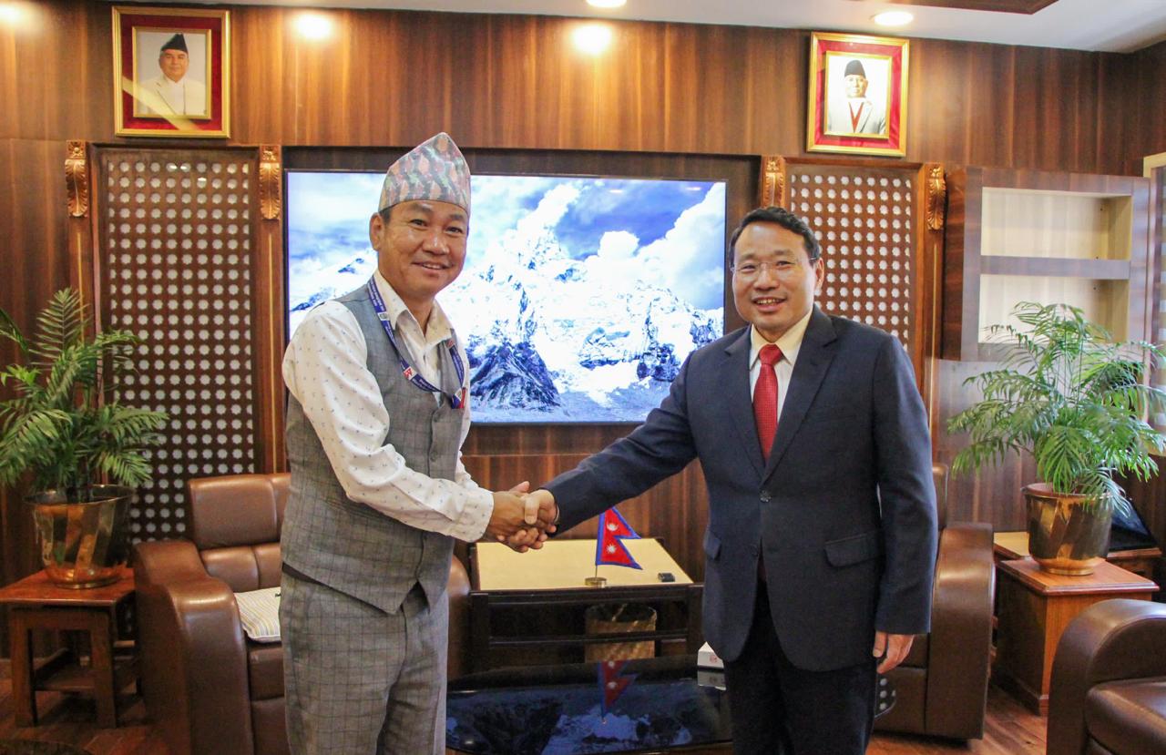 हर्क सम्पाङलाई अर्थमन्त्रीले भनेः तपार्ईंको अभियानमा म पनि सँगै हुनेछु