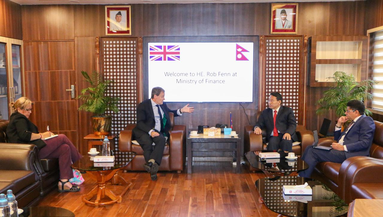 लगानी सम्मेलनमा बेलायतबाट उच्चस्तरीय लगानीकर्ताको टोली आउने