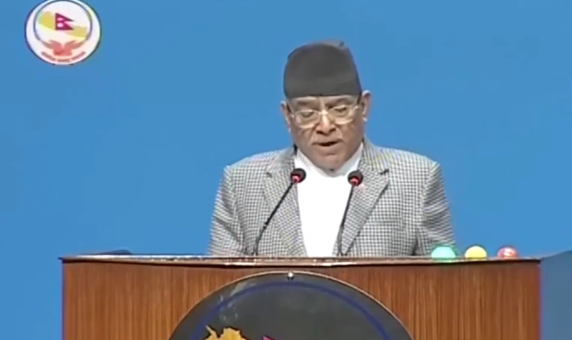 स्वास्थ्य बीमा कार्यक्रमलाई ‘राष्ट्रिय गौरवको अभियान’ घोषणा गर्ने गृहकार्यमा सरकार