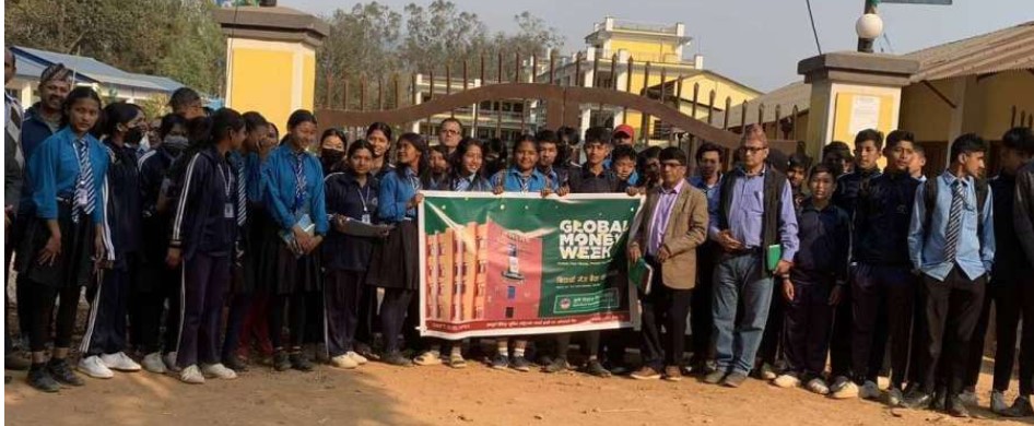 सर्वमंगला माध्यमिक विद्यालयमा कृषि विकास बैंकको साक्षरता कार्यक्रम सम्पन्न