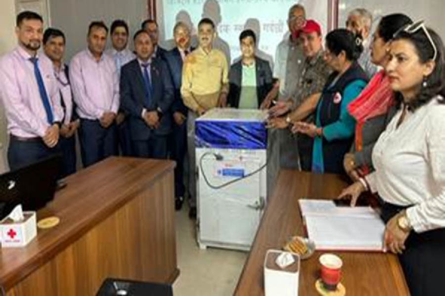 लुम्बिनी विकास बैंकले नेपाल रेडक्रस सोसाइटीलाई हस्तान्तरण गर्यो  प्रयोगशाला उपकरण