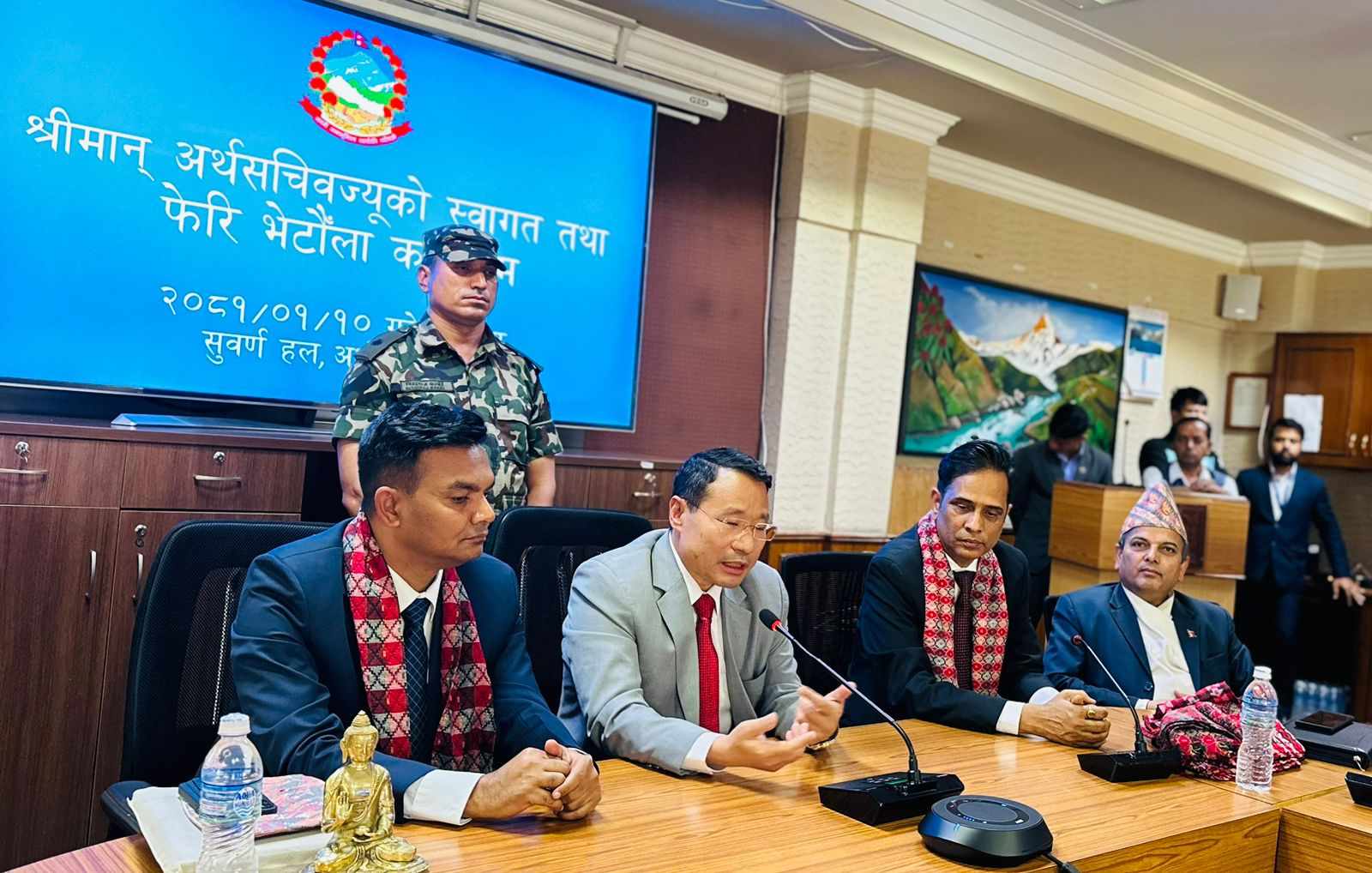 अर्थसचिव मरासिनीको स्वागत र पुस्करको बिदाई एकैसाथ