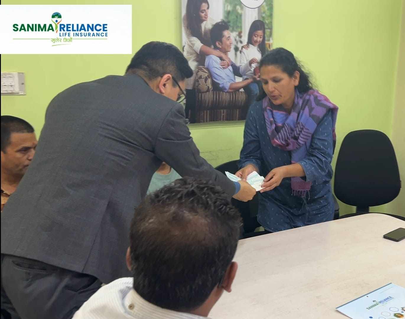 सानिमा रिलायन्स लाइफको जोरपाटी शाखाद्वारा २६ लाख ८५ हजार रुपैयाँ मृत्यु दाबी भुक्तानी