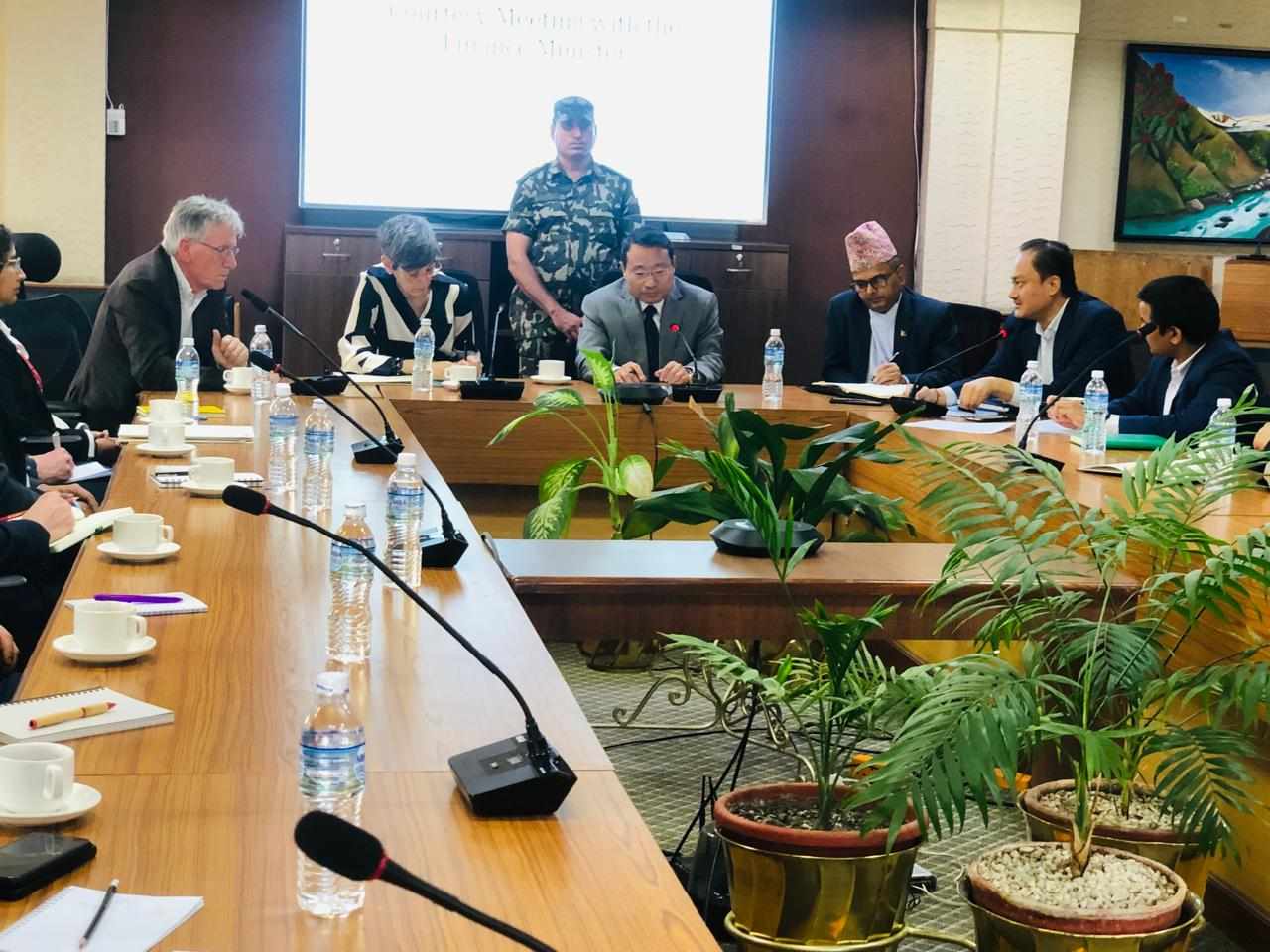 नेपालमा विकास बैंक र लघु वित्तमार्फत पनि लगानी गर्ने डेभलपमेन्ट फाइनान्स इन्स्टिच्युसनको चाहना