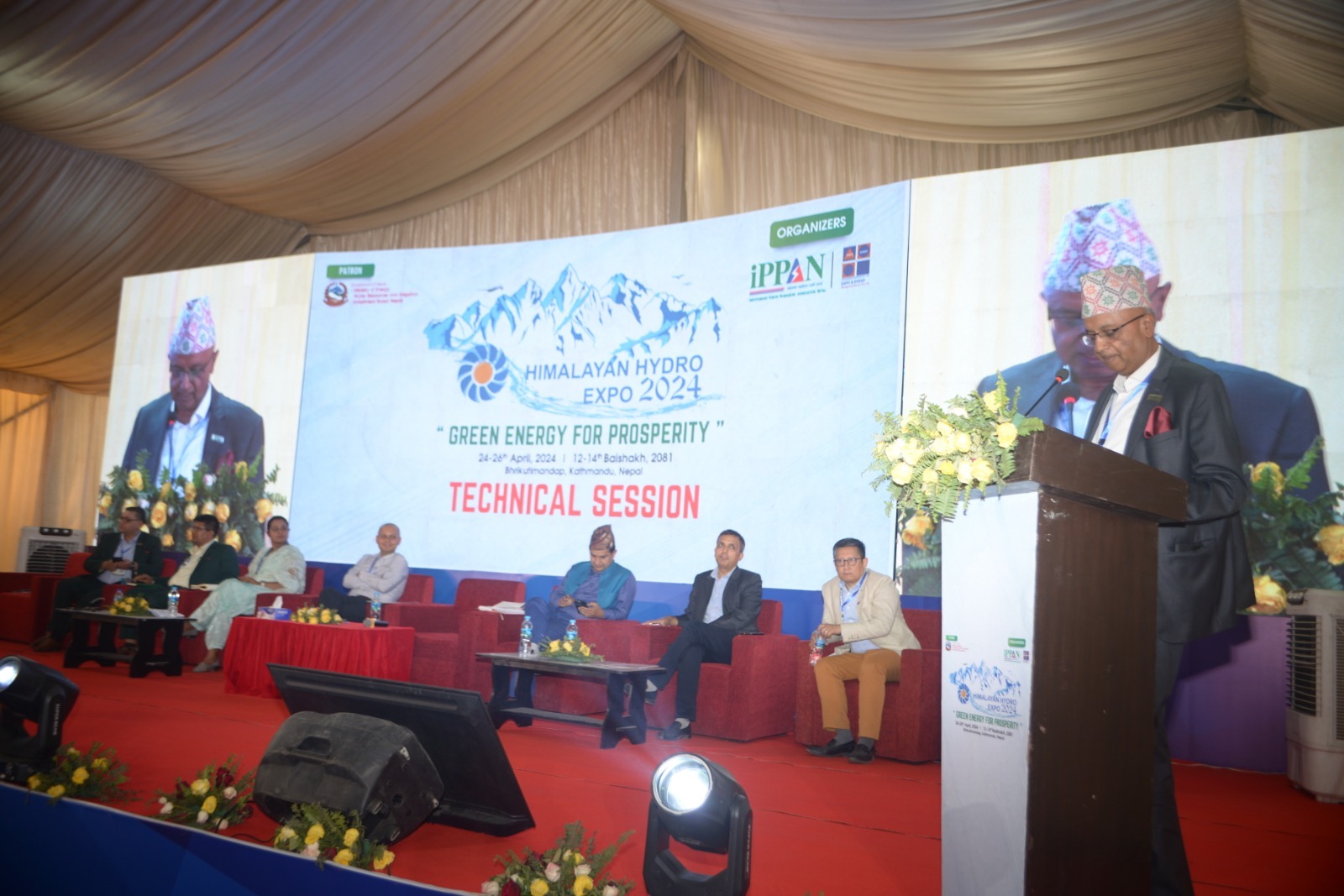 ऊर्जा सुरक्षाका लागि वैकल्पिक ऊर्जाको विकास निर्विकल्प, ‘नेपालमा उत्पादन हुने हाइड्रोजन संसारकै सस्तो’