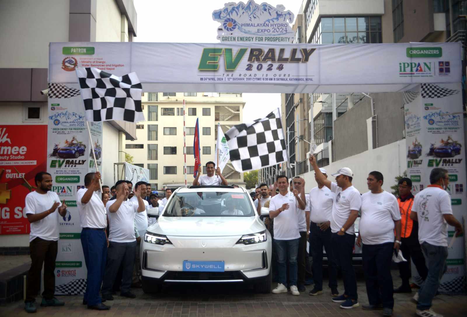 ईभी र्‍यालीसँगै हिमालयन हाइड्रो एक्स्पो सुरु, बिजुली खपत बढाउने सन्देश दियौँः कार्की