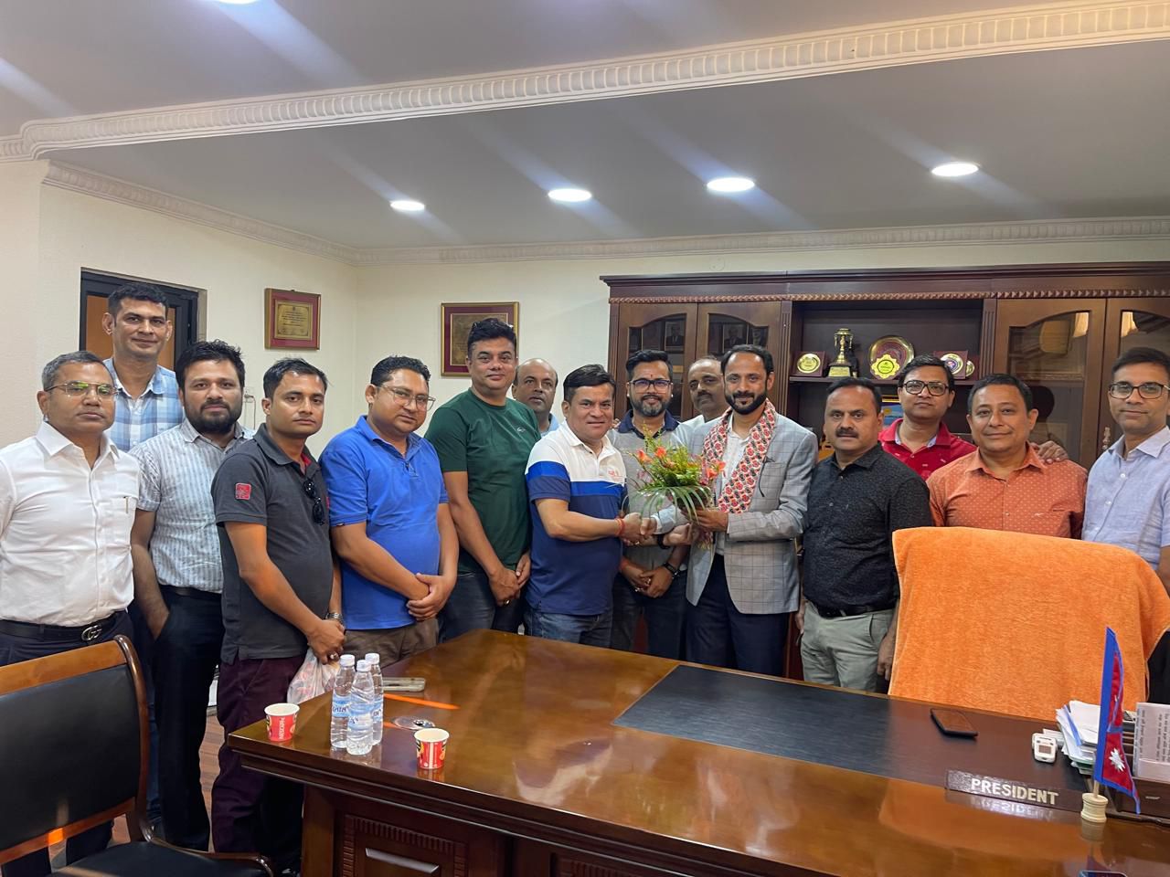 निप्स कोशीले मोरंग उद्योग व्यापार संघको नवनिर्वाचित पदाधिकारीलाई दियो शुभकामना