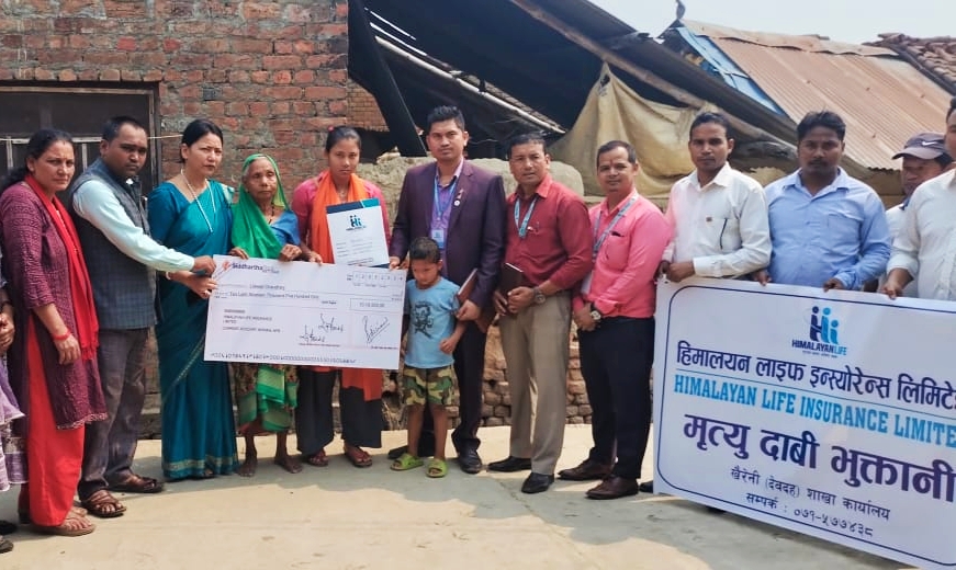 हिमालयन लाइफद्वारा १० लाख १९ हजार रुपैयाँ मृत्यु दाबी भुक्तानी