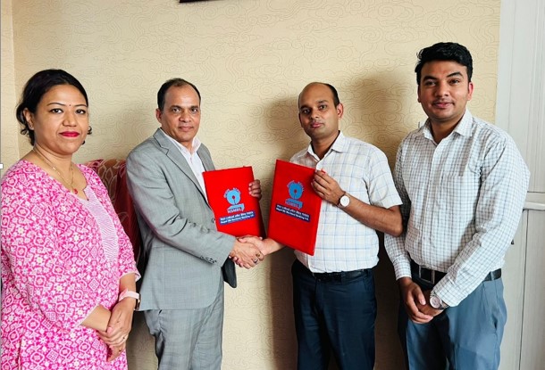 पिपुल्स डेन्टल कलेज एण्ड हस्पिटल र नेपाल एसबिआई मर्चेण्ट बैंकिङ्गबीच सम्झौता