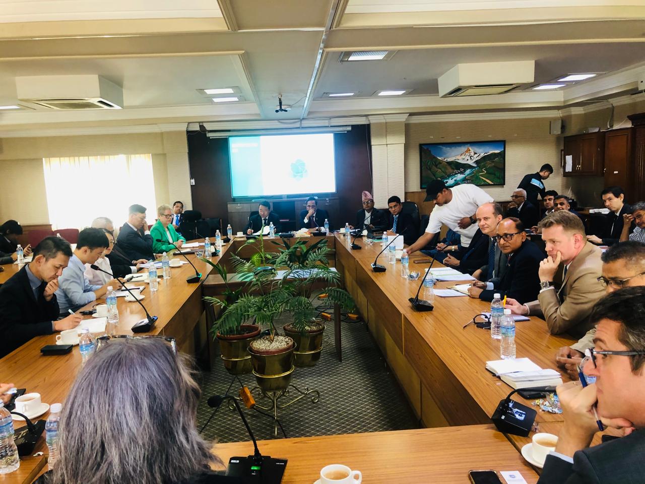 अर्थमन्त्री पुनद्वारा बजेटबारे विकास साझेदारहरुसँग छलफल