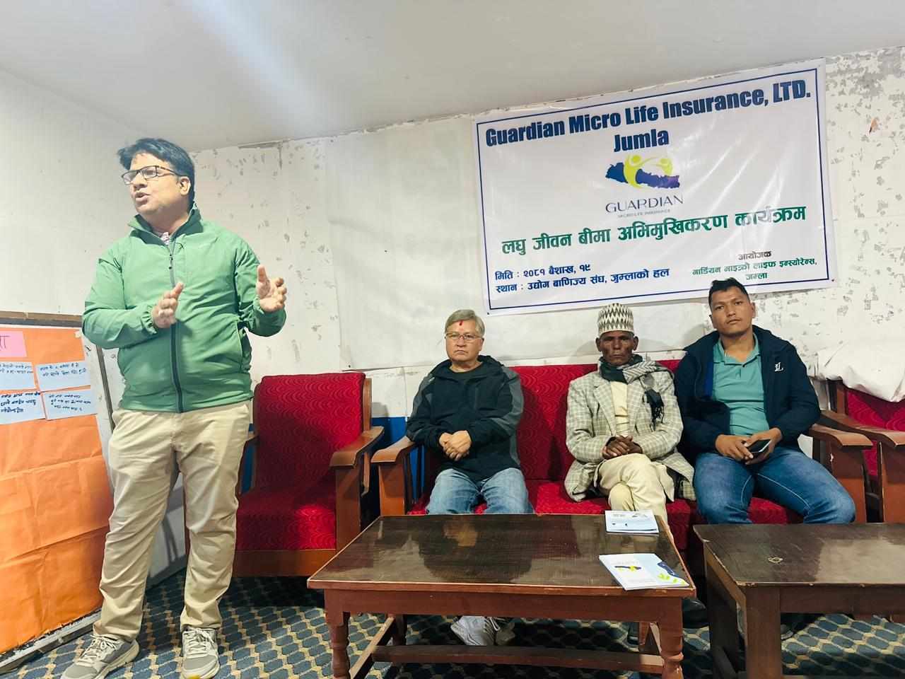 मजदुर दिवसमा गार्डियन माइक्रो लाइफको लघु बीमा सचेतना कार्यक्रम