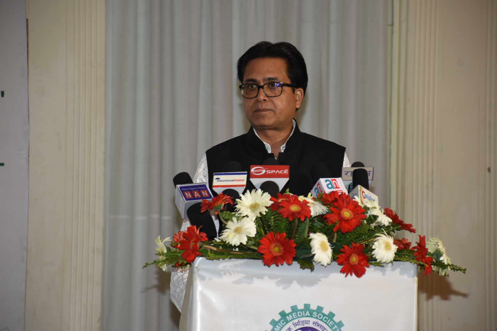 उद्योगमैत्री कानुनहरु समयानुकुल परिवर्तन गरिनुपर्छ: नेपाल उद्योग परिसंघका अध्यक्ष अग्रवाल