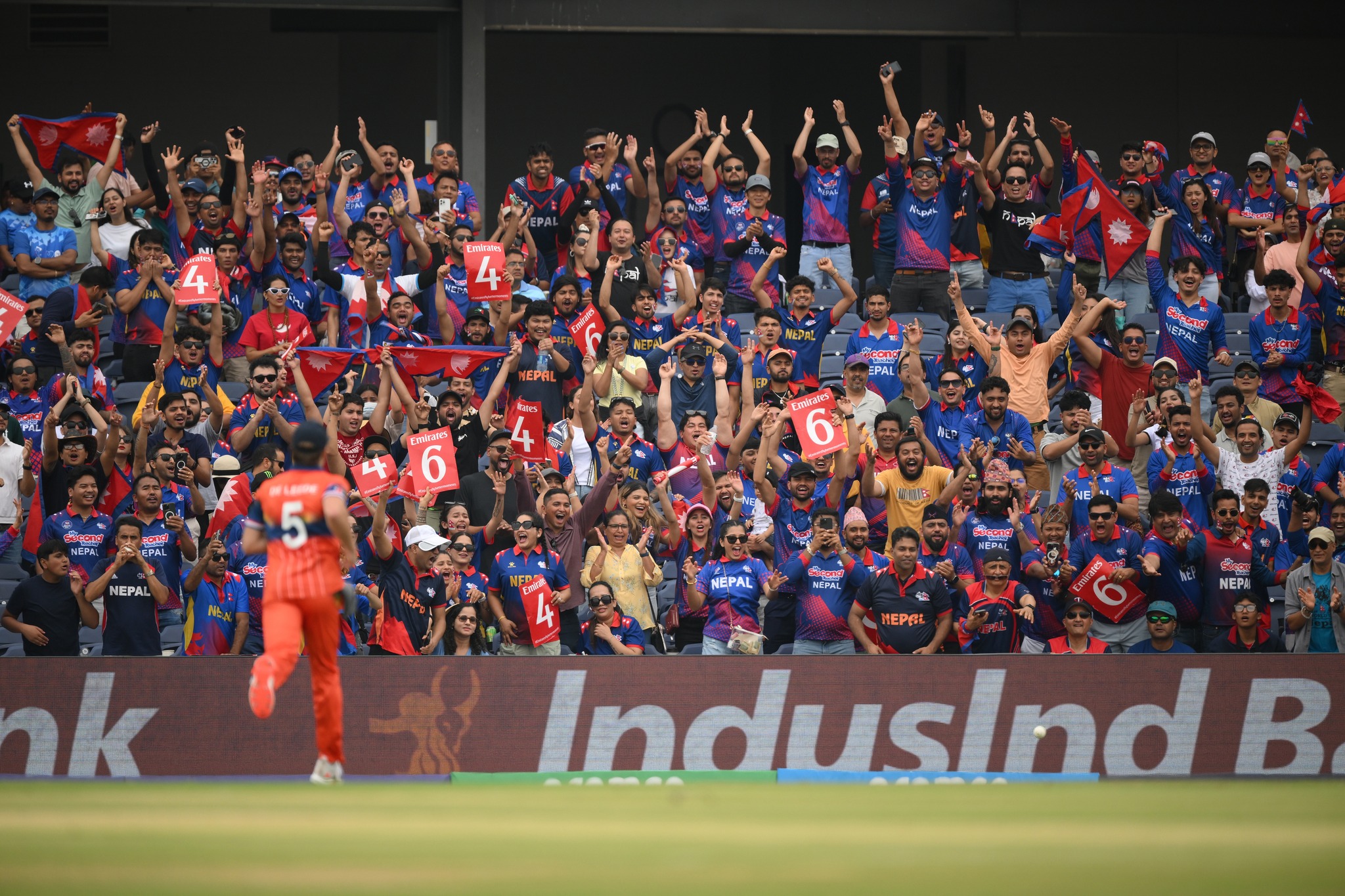 नेदरल्याण्डसँग नेपाल  १०६ रनमा अलआउट !