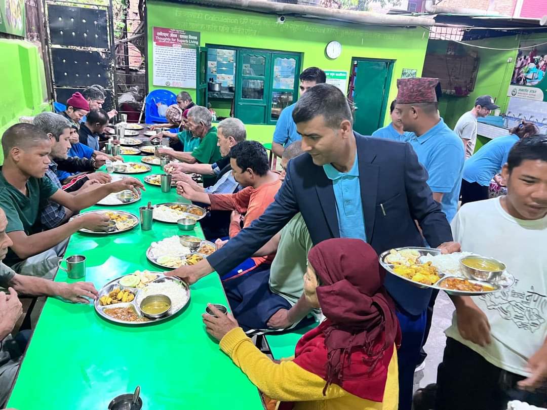 हिमालयन लाइफको बागलुङ उप-प्रादेशिक कार्यालयद्वारा आश्रमलाई सहयोग