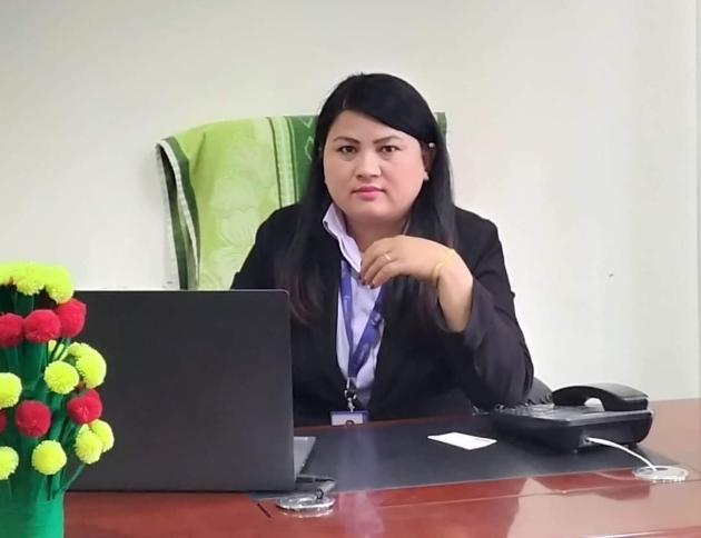 सुत्केरीमा पनि बीमाकै ध्याउन्नमा मनीषा, दुईमहिने शिशु लिएर पुग्थिन् कार्यालय