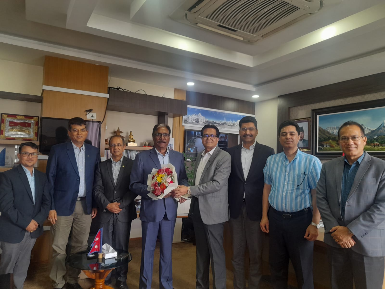 उद्योग र श्रम मन्त्रीसँग सीएनआईको छलफलः महसुस हुने गरी सरकारले काम गर्ने प्रतिबद्धता