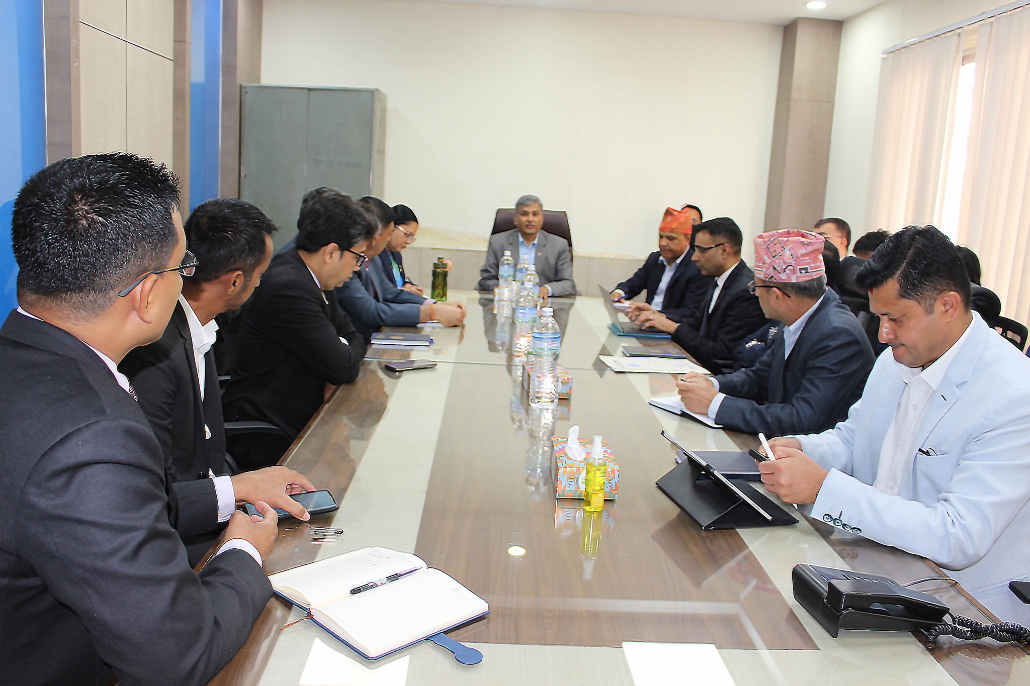 प्रविधिमा आउन सक्ने चुनौतीप्रति सहज रहन बैंकरहरुलाई गभर्नरको आग्रह