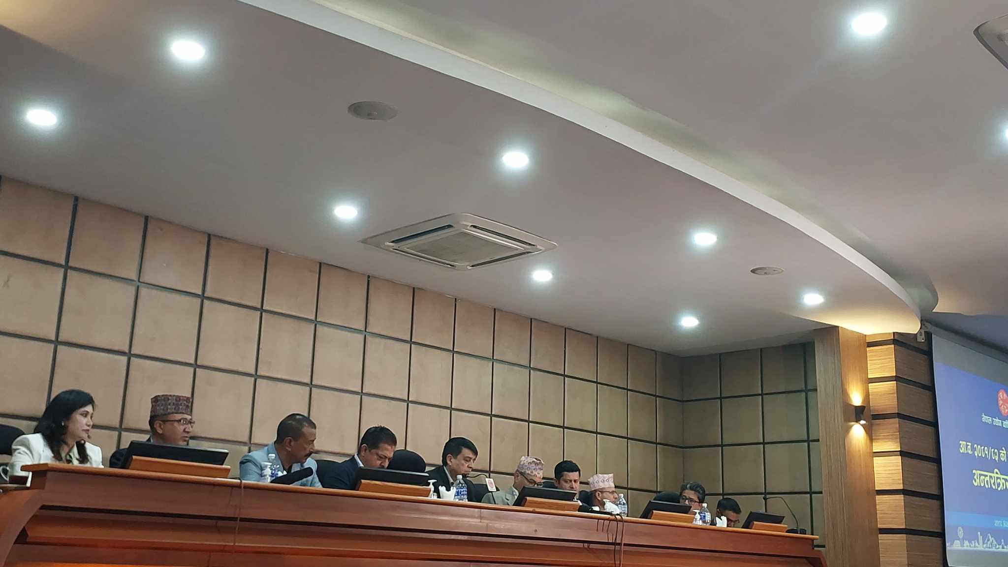 मैले बोलेकै कुरा मौद्रिक नीतिमा आउँछ भन्ने हुँदैनः गभर्नर