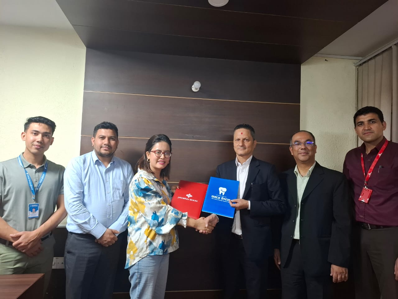 समाज डेन्टल हस्पिटलमा प्रभु बैंकका ग्राहकले छुट पाउने