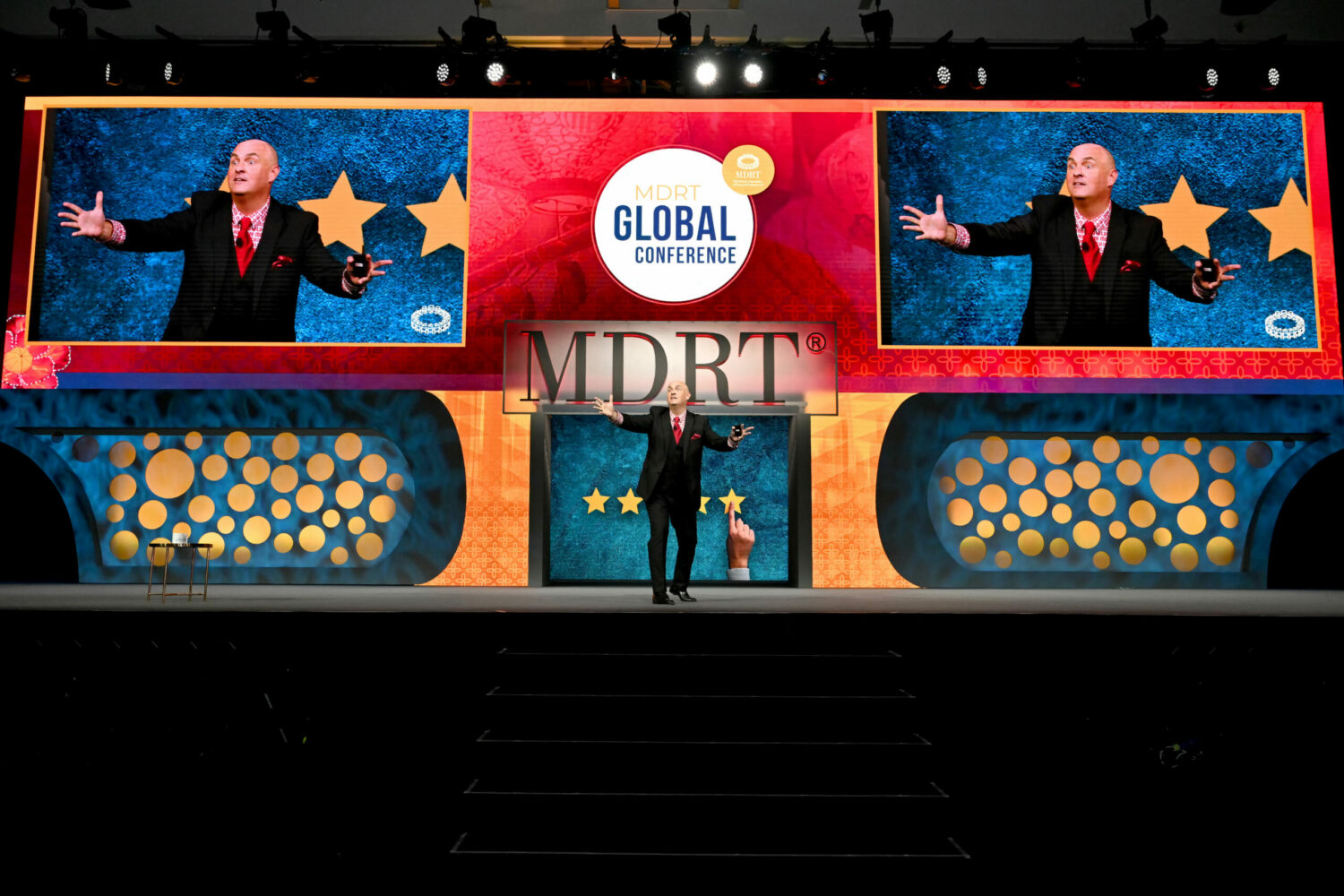 एमडिआरटी २०२६ का लागि नयाँ टार्गेट सार्वजनिक, २०२५ को लक्ष्य पुरा गर्न ४७ दिन बाँकी