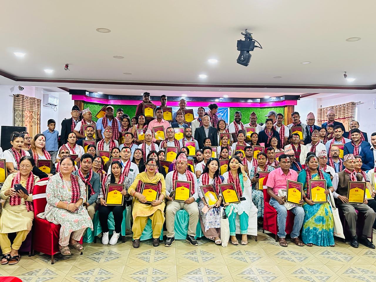 कोशी प्रदेशको इटहरीमा एशियन लाइफको अभिकर्ता सम्मान् सम्पन्न