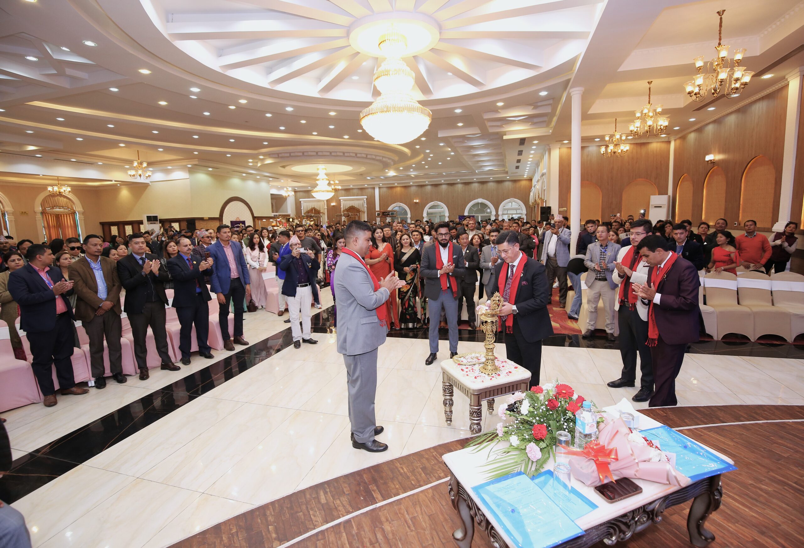 नेशनल लाइफले गर्यो बागमती प्रदेशका सीईओ क्लब सदस्यलाई सम्मान