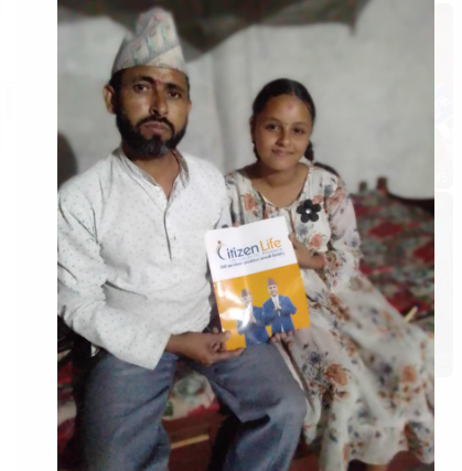 दिपशिखाले आफ्नो जन्मदिनमा पाइन् १० लाखको बीमा पोलिसी उपहार