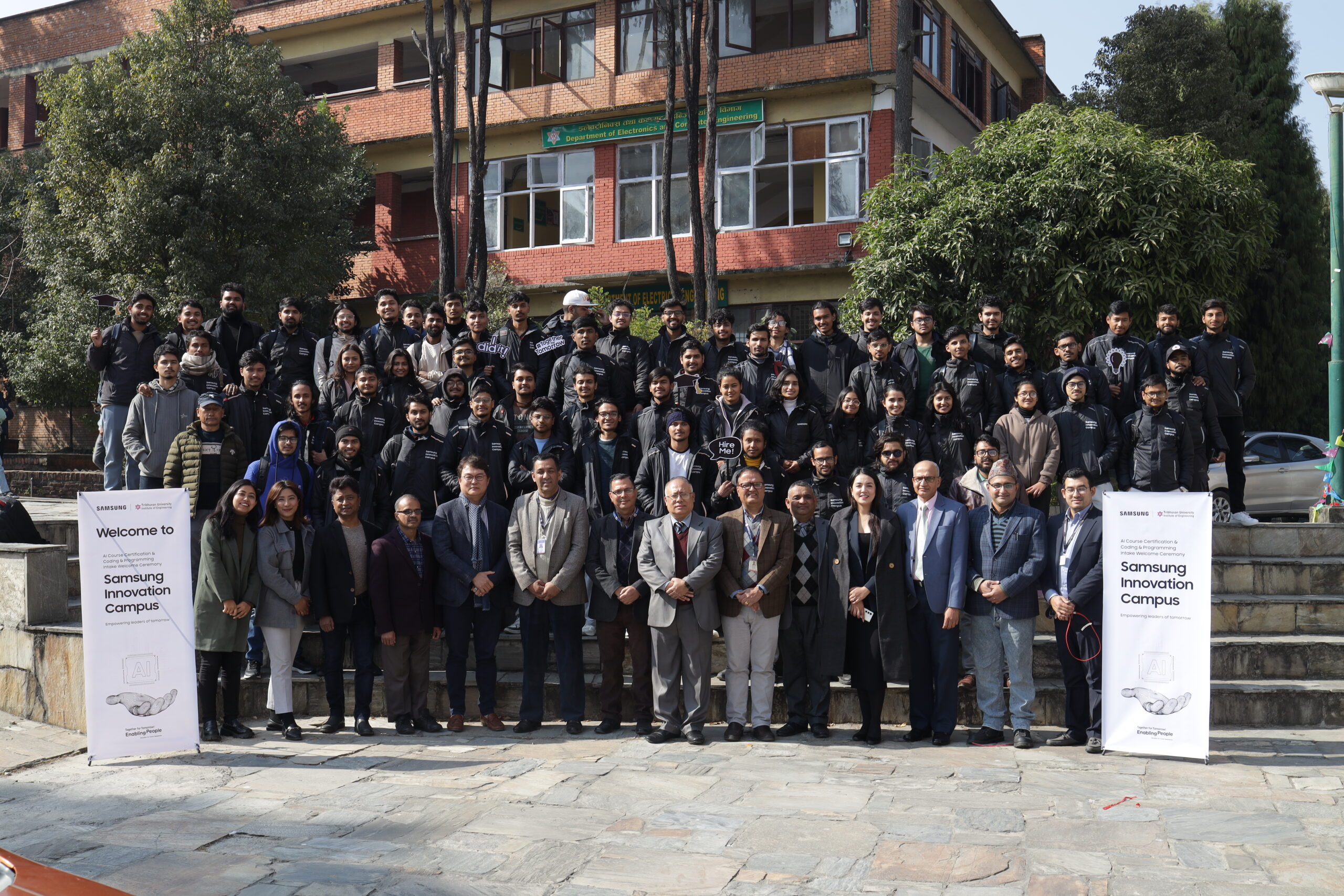 सामसङ इनोभेसन क्याम्पसद्वारा विद्यार्थीलाई एआईमा प्रमाणपत्र वितरण