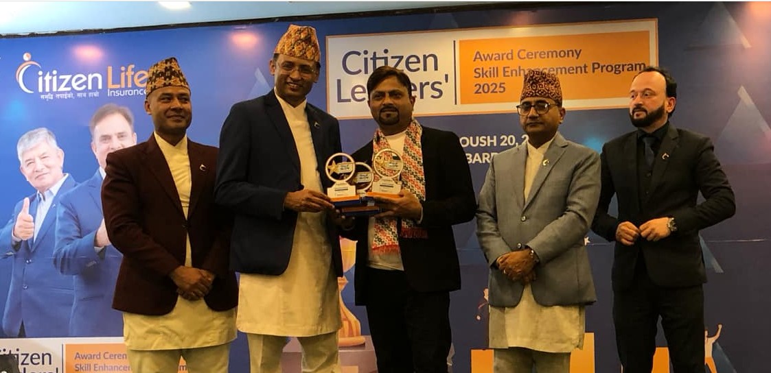 अभिकर्ता बनेको पहिलो वर्ष नै अवार्ड पाउँदा हर्षविभोर सन्तोष, ‘दूधजस्तै बेच्न गाह्रो छ बीमा’