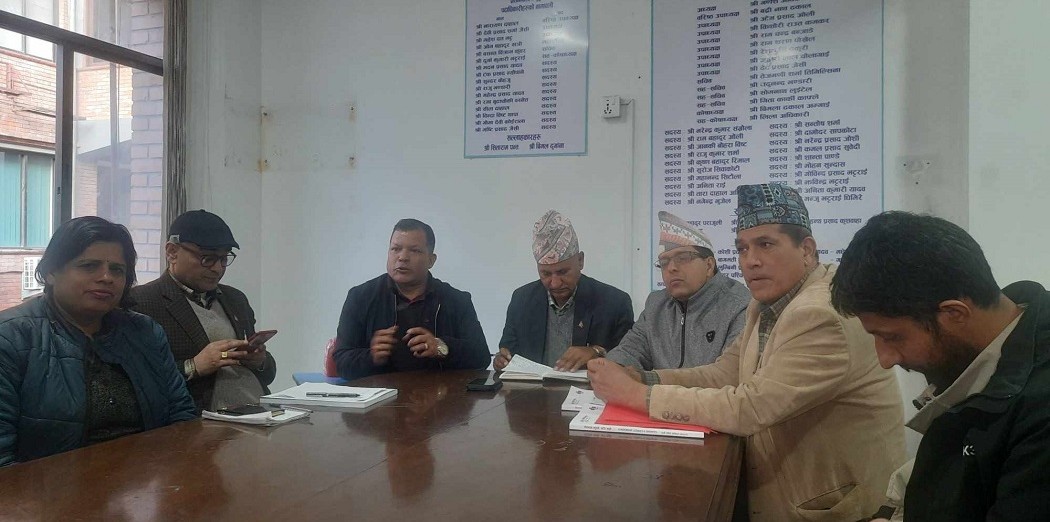 बीमा नियमावलीले अभिकर्ता पेशा संकटमा पार्ने भन्दै संघको आपत्ति