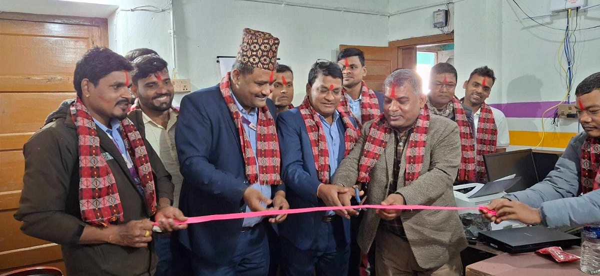 कति छ ? जीवन बीमकको प्रति शाखा औसत बीमाशुल्क संकलन