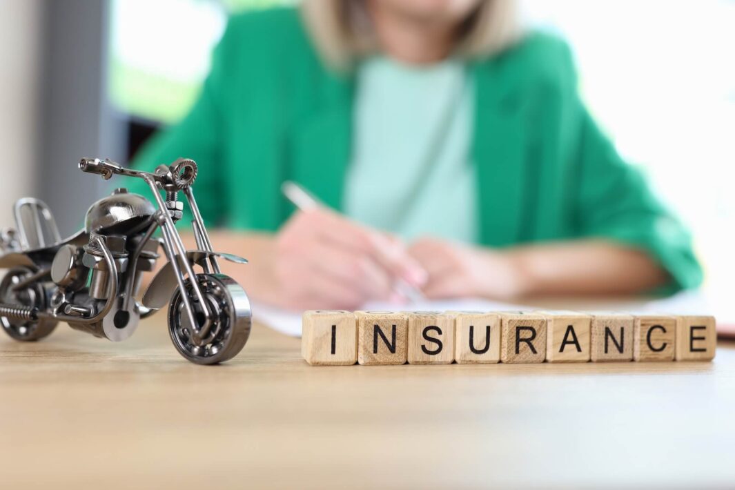 Combination of additional features in motor insurance over traditional insurance