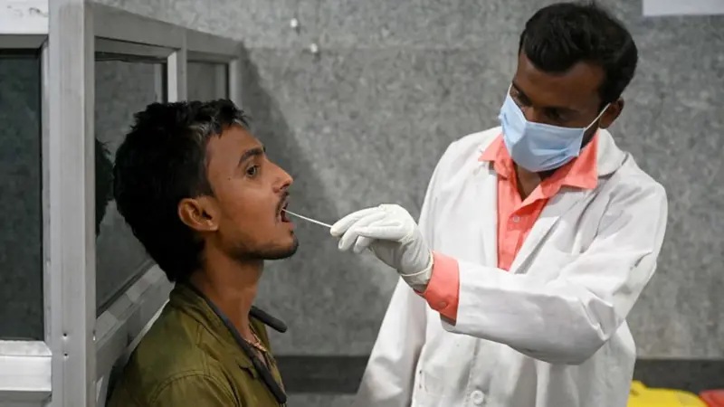 भारतमा बढ्न थाल्यो कोरोना संक्रमण, ५५ जनाको मृत्यु