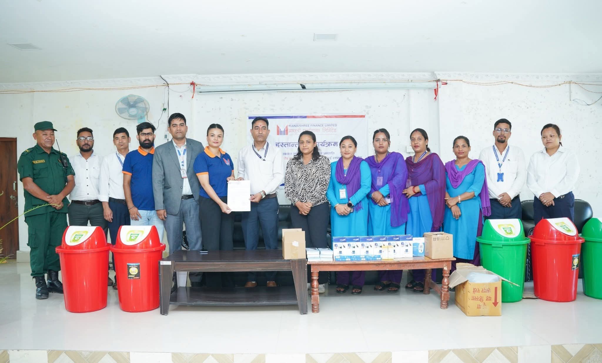 मञ्जुश्री फाइनान्सद्वारा कोहलपुर नगरपालिकालाई सहयोग