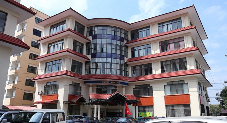 The number of people taking the cost of treatment of deadly diseases from the provident fund has increased rapidly, Rs. Rs 19 crore distribution