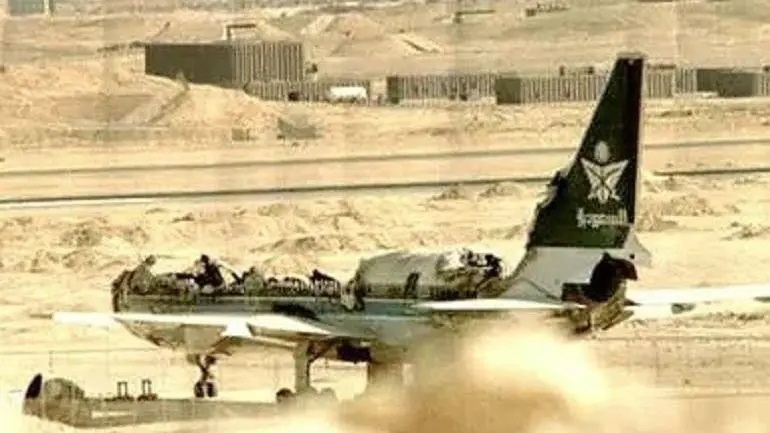 ‘सुरक्षित अवतरण’का बाबजुद ३०१ यात्रुको मृत्यु, त्रासदीपूर्ण त्यो साउदी विमान दुर्घटनाको कथा