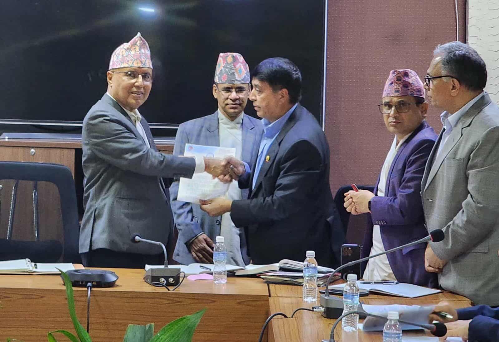 Private sector supports economic recovery