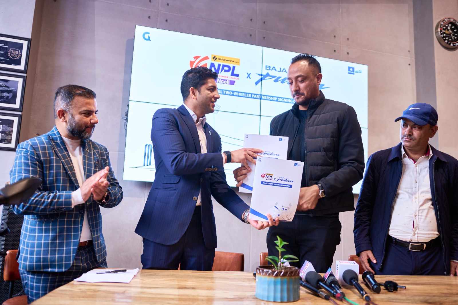 बजाज पल्सर एनपीएलको ‘टु ह्विलर पार्टनर’  उत्कृष्ट तीन खेलाडीलाई Pulsar N160 दिइने