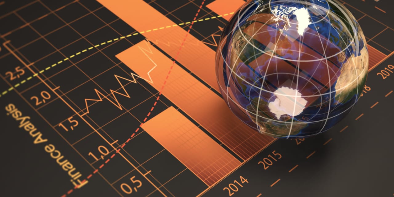 विश्वमा सर्वाधिक ऋण बोकेका १० देश र नेपालको अवस्था