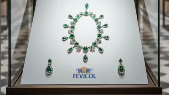 Louvre jewelry theft ad goes viral, ‘Now it’s our turn to make a fuss’
