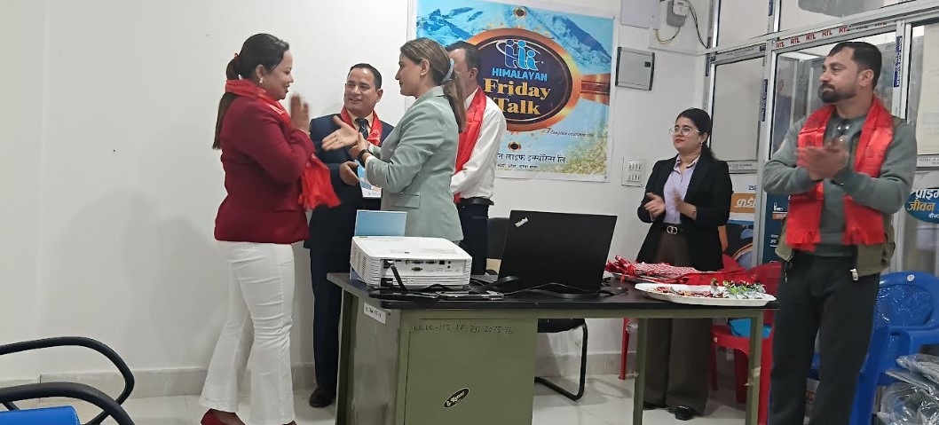 सुरुङ्गामा हिमालयन लाइफको फ्राइडे टक कार्यक्रम सम्पन्न
