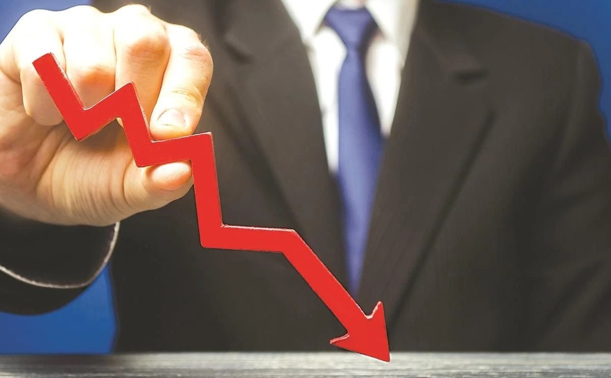 Impact of the Genji Movement and the Slowdown in the Economy: Pressure from Commerce to Development Bank