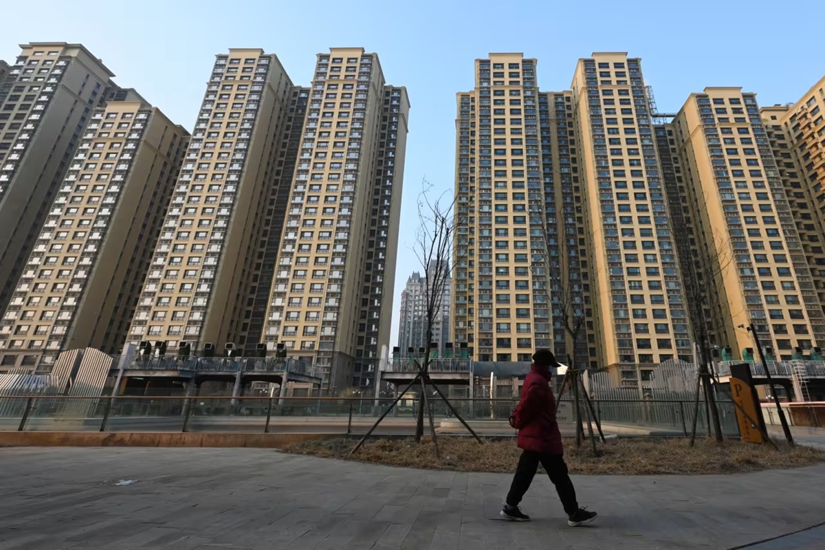 China’s ‘engine’ hits recession, home sales fall sharply