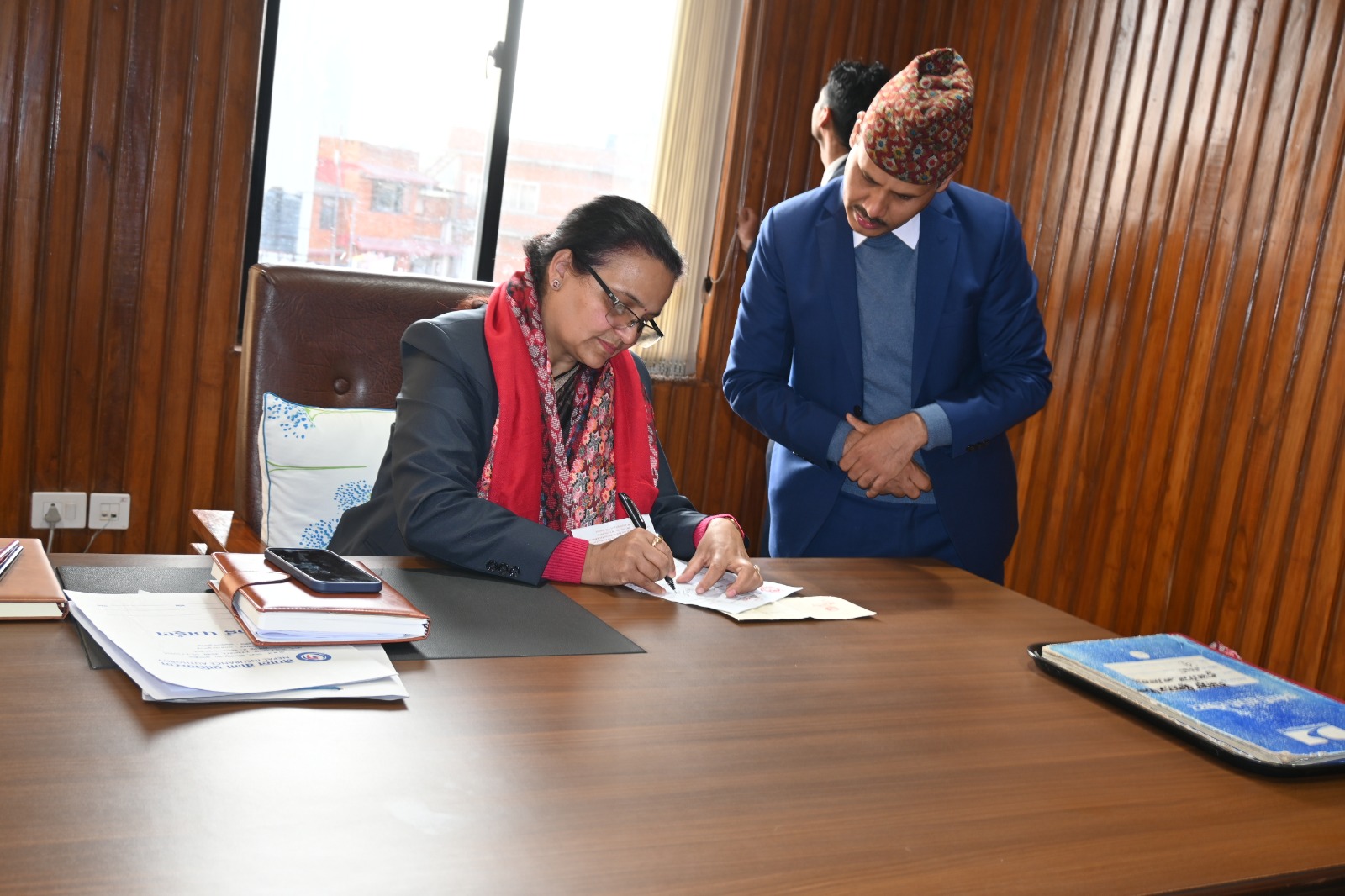 नेपाल बीमा प्राधिकरणकी नवनियुक्त अध्यक्ष पौडेलले सम्हालिन् पदभार 