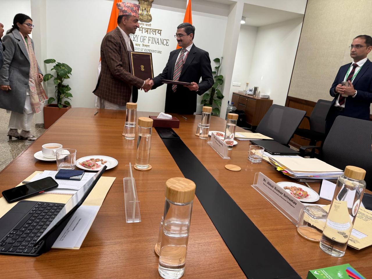 नेपाल र भारतबीच निकासी गरिने वस्तु आइपुग्नु अगावै सूचना आदान-प्रदान गर्ने समझदारी