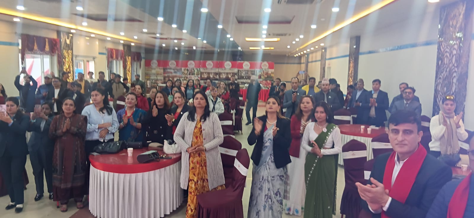 मेची जोन अन्तर्गत हिमालयन लाइफको एमडीआरटी सम्मान कार्यक्रम सम्पन्न