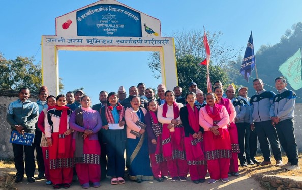 डिप्रोक्स लघुवित्तको छात्रवृत्ति कार्यक्रमबाट विद्यार्थी लाभान्वित