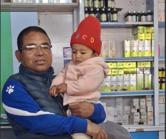 जन्मदिनको अवसरमा सस्कारले पाए १० लाखको बीमा पोलिसी उपहार