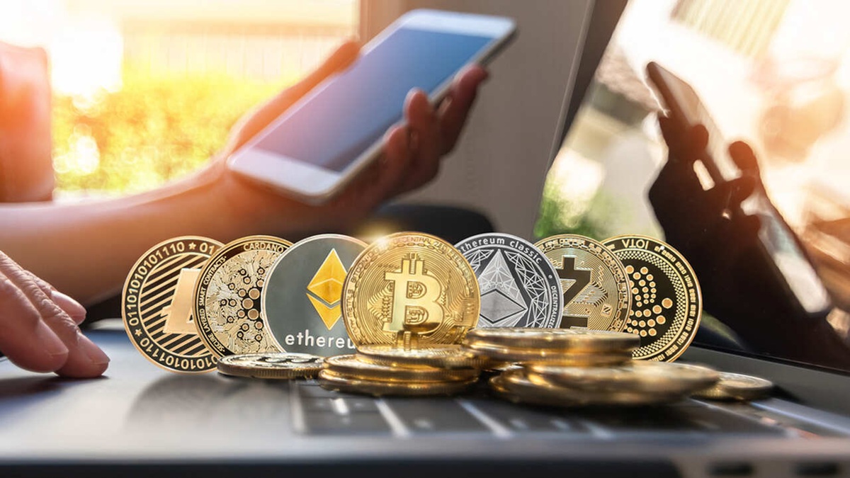 Signs of Digital Transformation: The Use of Cryptocurrencies in Insurance Premiums and Claims Payments
